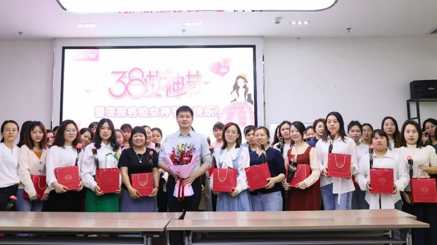 ���Lʮ�ﲻ������NG�ʘ��cף��100���DŮ����