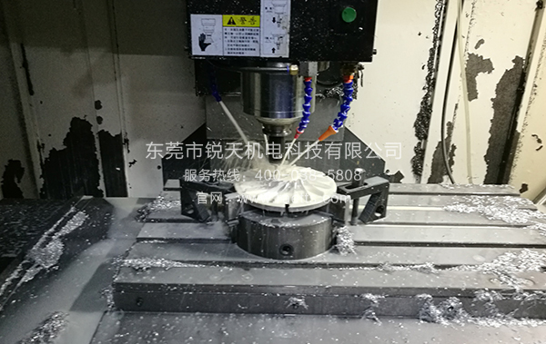 �~݆�ӹ����������Q����