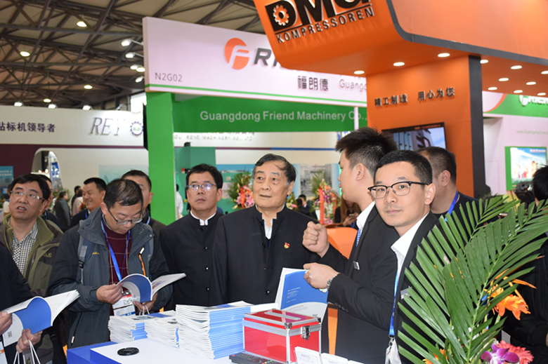 ֩�����L��