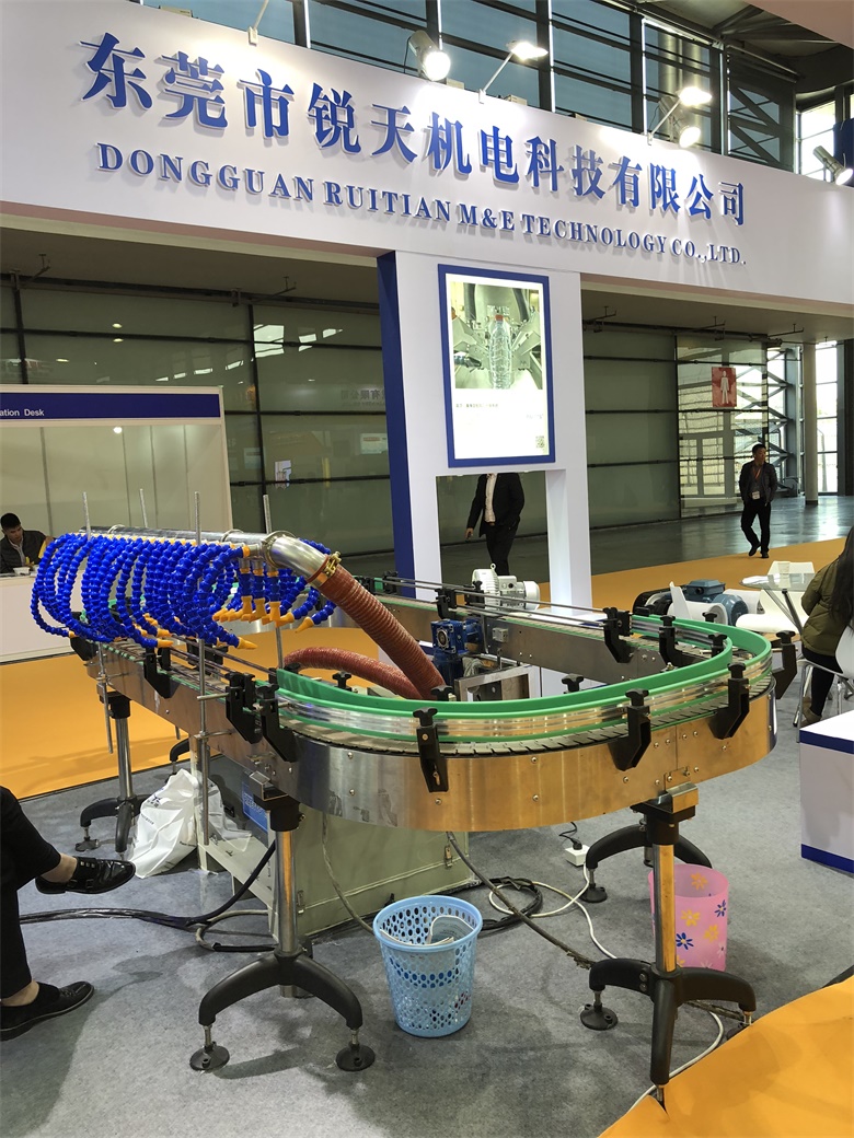 ֩�����L��