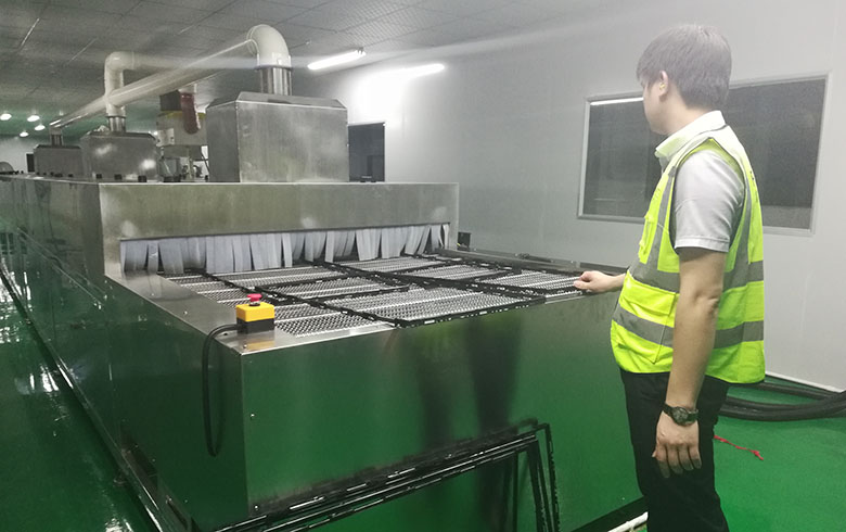 NG娛樂(lè)風(fēng)機(jī)為客戶(hù)的朋友解決電視機(jī)膠框吹干