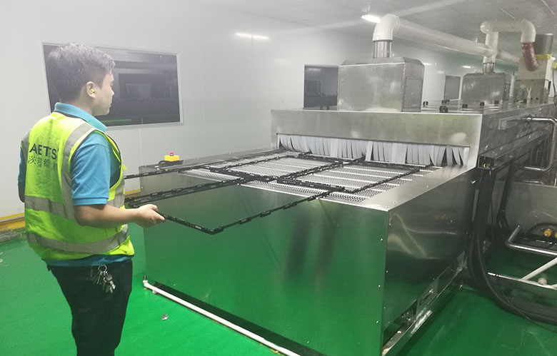 NG娛樂(lè)風(fēng)機(jī)為客戶(hù)的朋友解決電視機(jī)膠框吹干