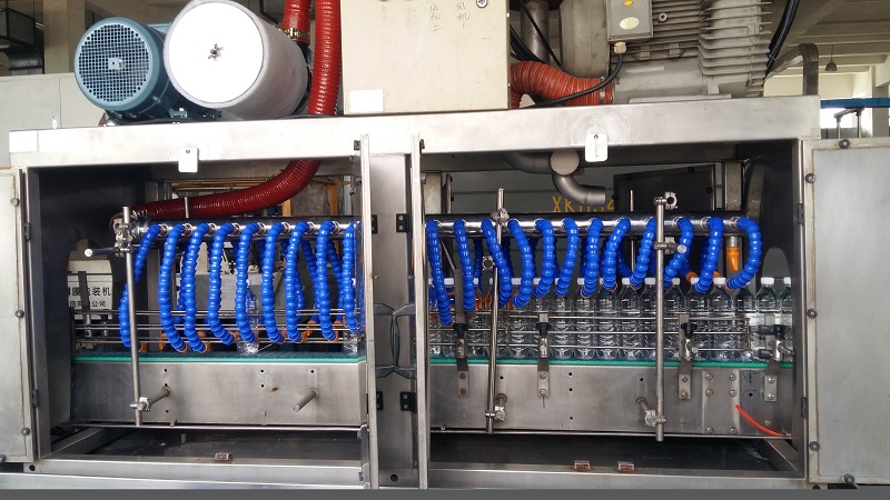 �����L��